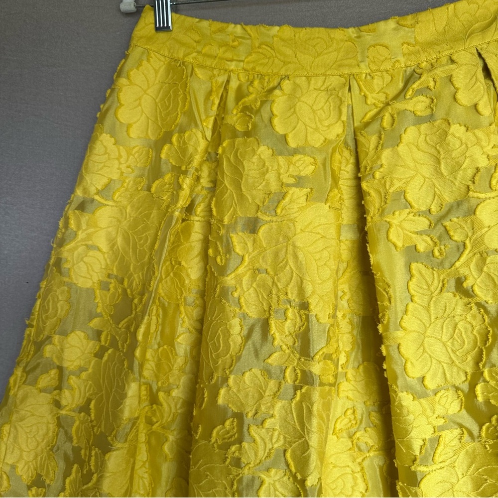 Who What Wear Yellow Textured A-Line Full Pleated Skirt Size 8 Cottagecore - Picture 7 of 8